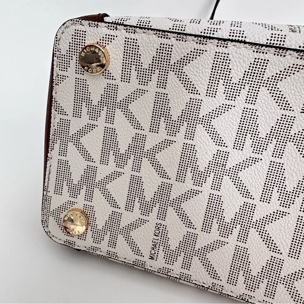 New Michael Kors Maddie Signature Tote Carryall Bag in Vanilla